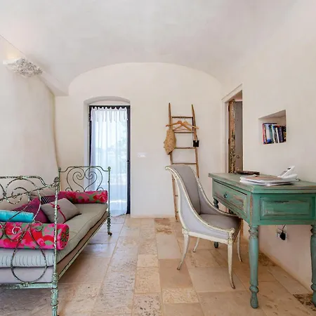Tenuta Diciassetteconi Trulli With Pool - Happy Villa